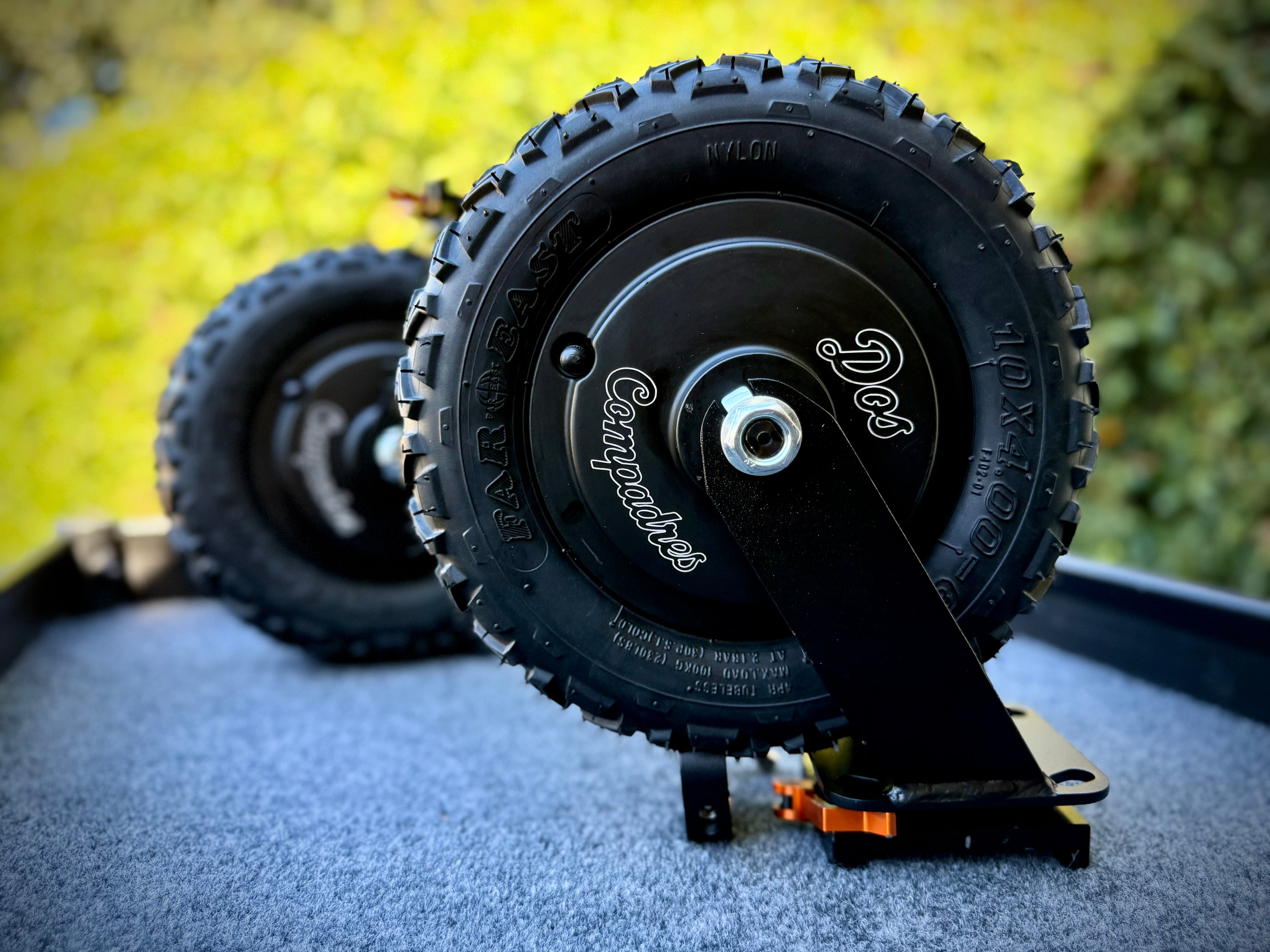 10" INOVATIV Dual Motorized Wheel Kit
